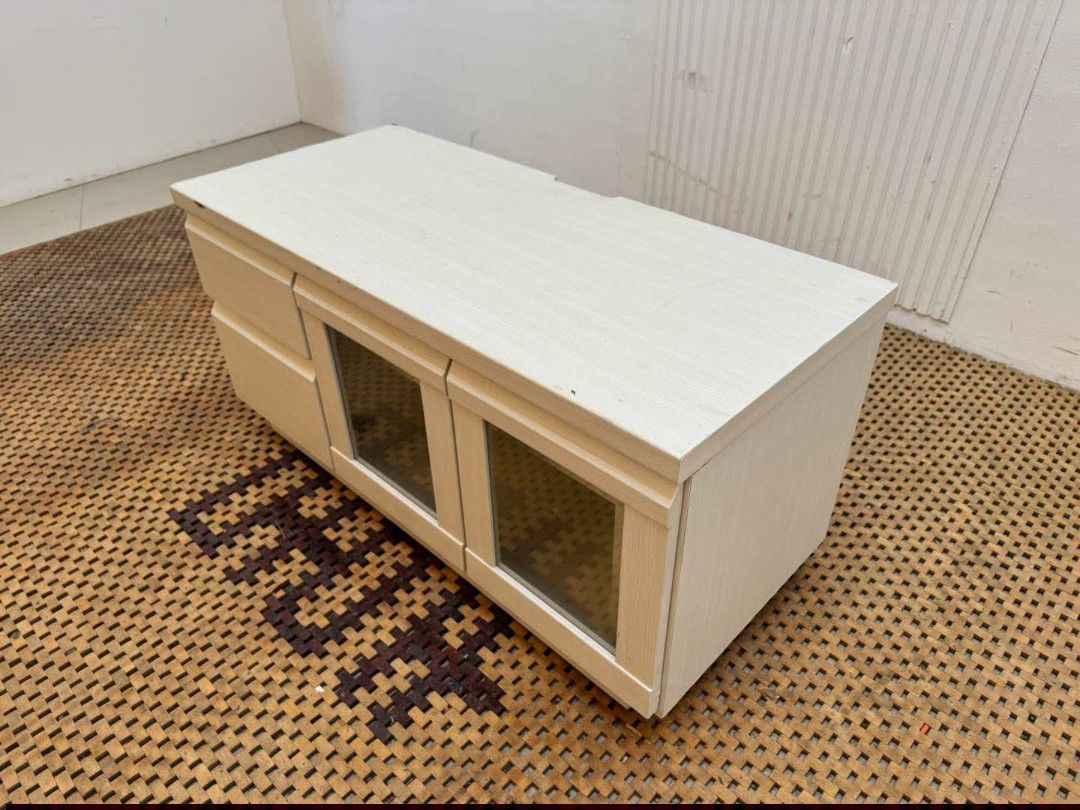 Tv Rack (Category: TV Consoles) located in Meycauayan. Submitted by marygracecasimiro (Listing ID 1460953416, Image 3). Description: Compact White TV Rack with Drawers Price: 5,000 L35.5 x W16 x H17.5 In good condition🩷🧡.