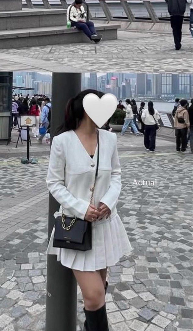 Tweed dress (Category: Dresses) located in Angeles City. Submitted by nicaaaaa9 (Listing ID 1461112118, Image 2). Description: Enchnt Fall Dress Women’s W hite Tweed Metal Button Pleat White / XS Used once.