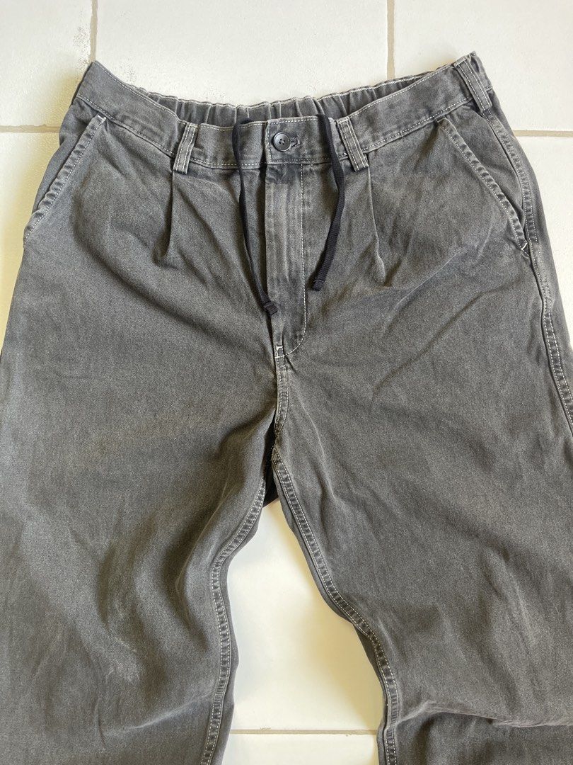 GU baggy pants (Category: Trousers) located in Cebu City. Submitted by solarsyst3m (Listing ID 1460953433, Image 2). Description: The more accurate color is the first picture idk what happened in the close up but it’s not that light. Waist: 34 but can be adjusted with the lace Inseam: 29 approx Outseam: 42 approx +SF.