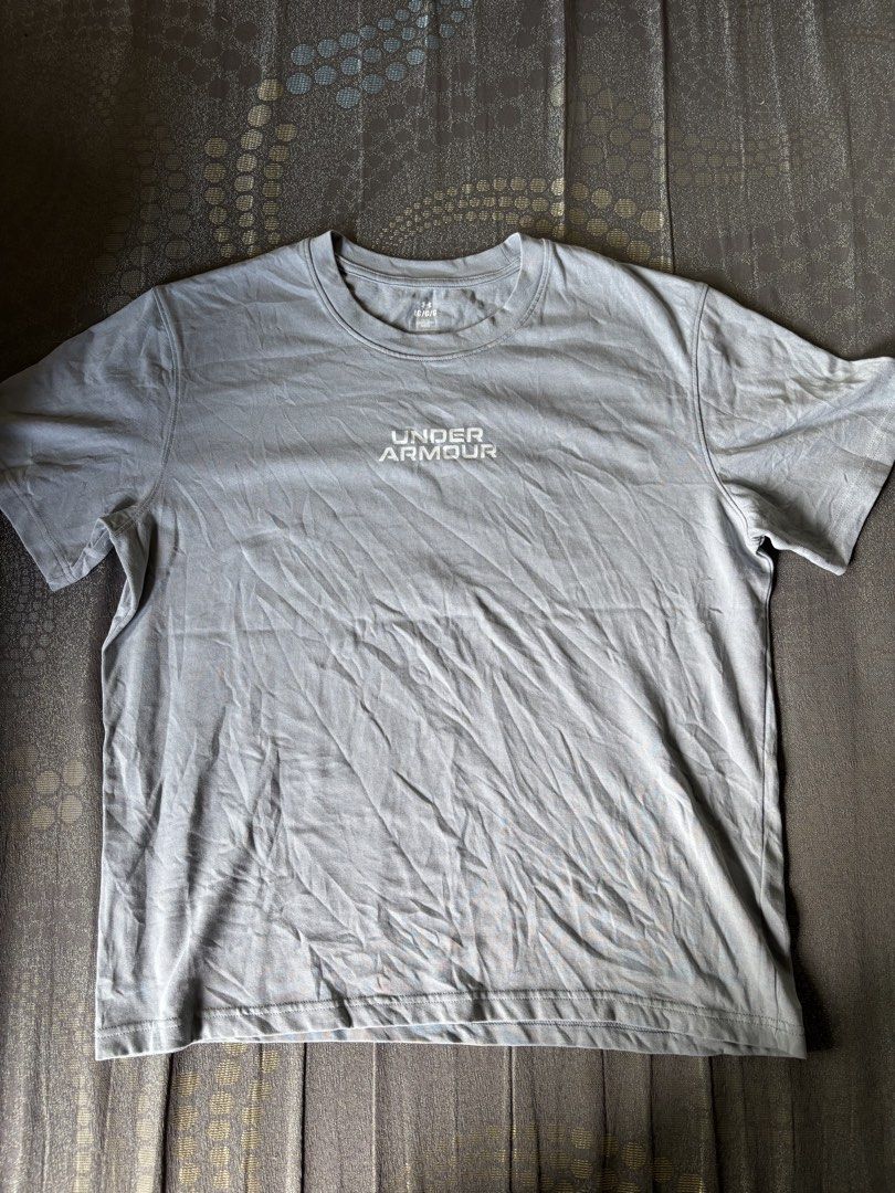 Under Armour T-shirt LG/G (Category: Tshirts & Polo Shirts ) located in Tagbilaran City. Submitted by noeeeelll (Listing ID 1461048342, Image 1). Description: - Under Armour t-shirt - Features Under Armour logo on front and back - Size: LG/G - Ideal for workouts or casual wear - Made in Malaysia.