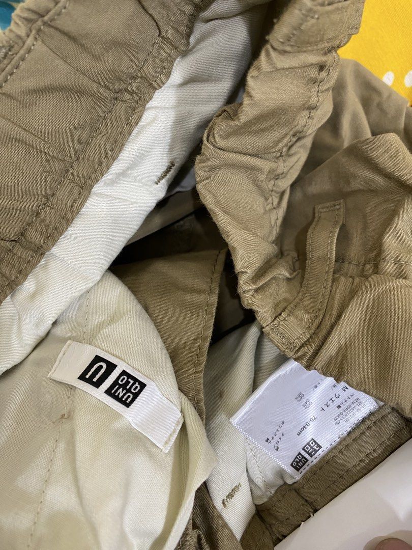 Uniqlo (Category: Jeans) located in Cebu City. Submitted by cjakosalem02 (Listing ID 1461109434, Image 3). Description: .