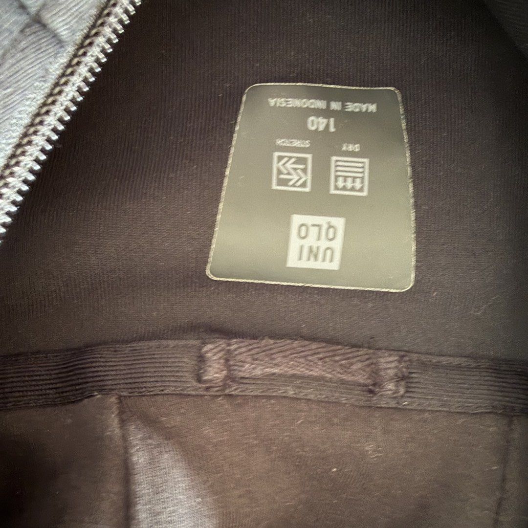 Uniqlo black jacket (Category: Babies & Kids Fashion) located in Quezon City. Submitted by shyllemercado (Listing ID 1460933783, Image 2). Description: .