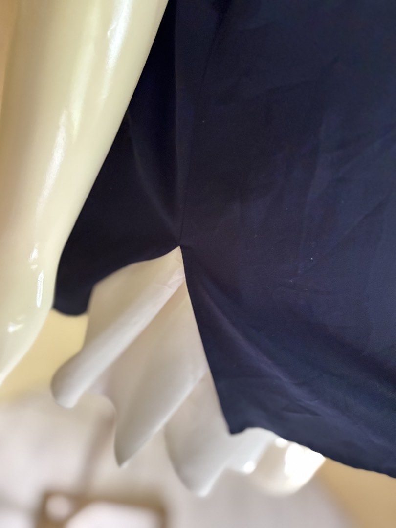 Uniqlo Draper Blouse (Category: Blouses) located in Silang. Submitted by princess_ameerah (Listing ID 1461025393, Image 3). Description: Uniqlo Draper Blouse - XL on tag -Condition 10/10 -Color may vary due to lighting Location:Cavite Cut yung size tag Shipping via J&T Mode of payment: Gcash,BPI & Maribank 250.