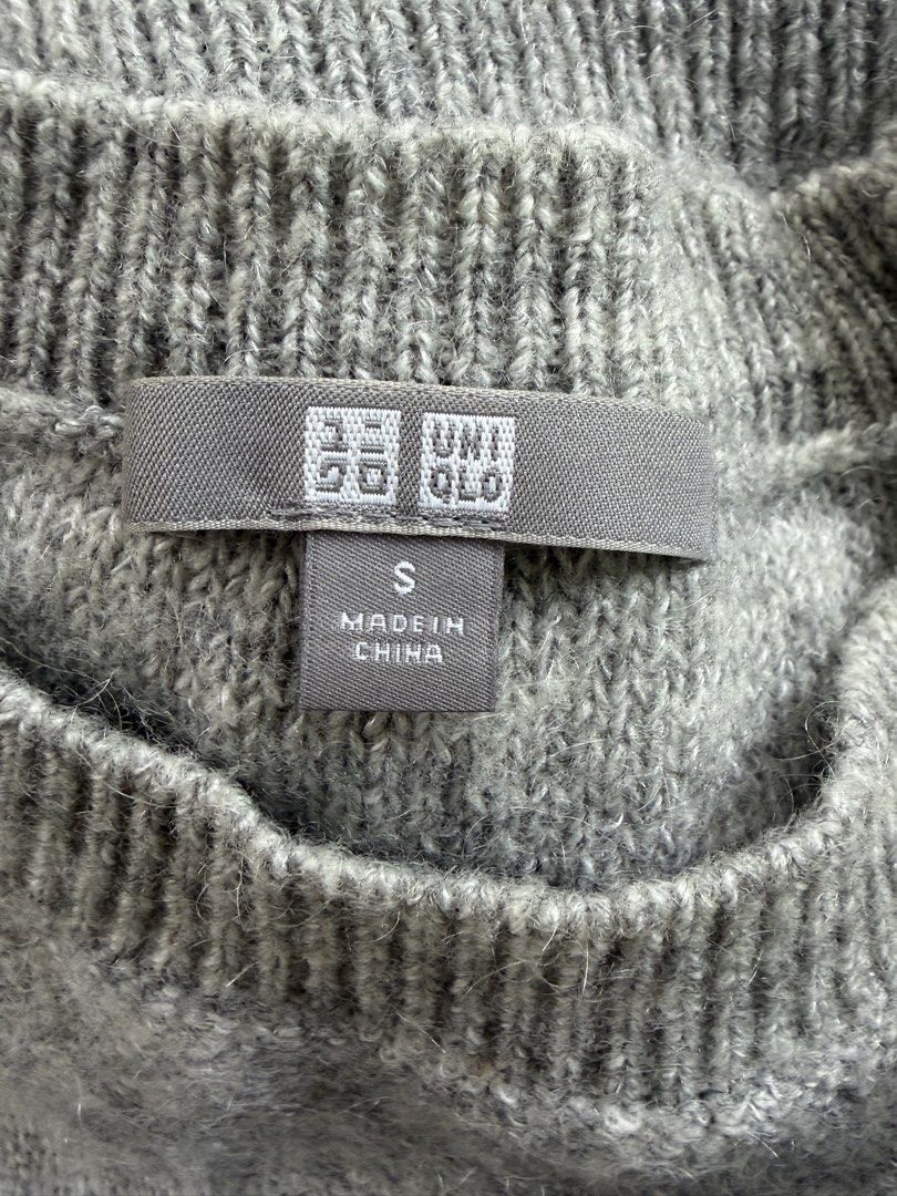 Uniqlo gray wool sweater (Category: Blouses) located in Manila. Submitted by coolandchic (Listing ID 1461037390, Image 2). Description: .