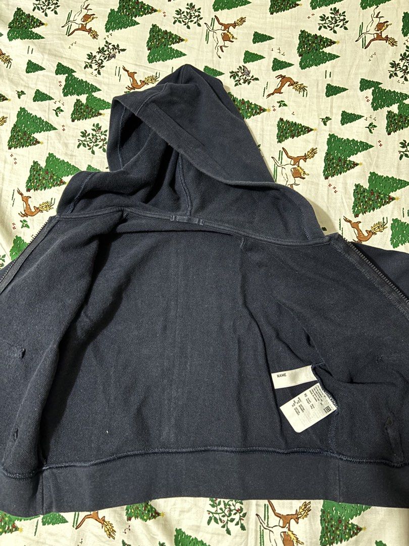 Uniqlo Jacket (Category: Babies & Kids Fashion) located in Alabel. Submitted by trixmagban78142 (Listing ID 1460941623, Image 2). Description: Baby Ultra stretch sweat full-zip hoodie .