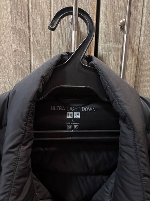 Uniqlo Puffer Jacket - Black (Category: Coats, Jackets and Outerwear) located in Bulacan. Submitted by pjdeclutters (Listing ID 1460968604, Image 3). Description: selling for ₱1,300 bought for ₱2,990 size L lightweight packable nylon used 2-3x Payment: GCash | Bank Transfer Shipping: J&T. SF handled by buyer Location: Meycauayan, Bulacan For Reference Height: 5'10 Weight: 70kg Waist: 30-31in.
