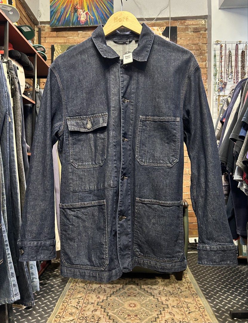 Uniqlo Washed Utility Denim Jacket (Category: Coats, Jackets and Outerwear) located in Quezon City. Submitted by pricetakedown (Listing ID 1461042778, Image 1). Description: Excellent condition Size: M | Php1,199 Measurements (inches) Armpit to armpit: 22 Shoulders: 19 Sleeves: 24 Length: 29 📥 DM for inquiries 🫶🏻 Manage your expectations. Check photos and details thoroughly ✨ Items have been washed and sanitized 💡Actual color may vary due to 