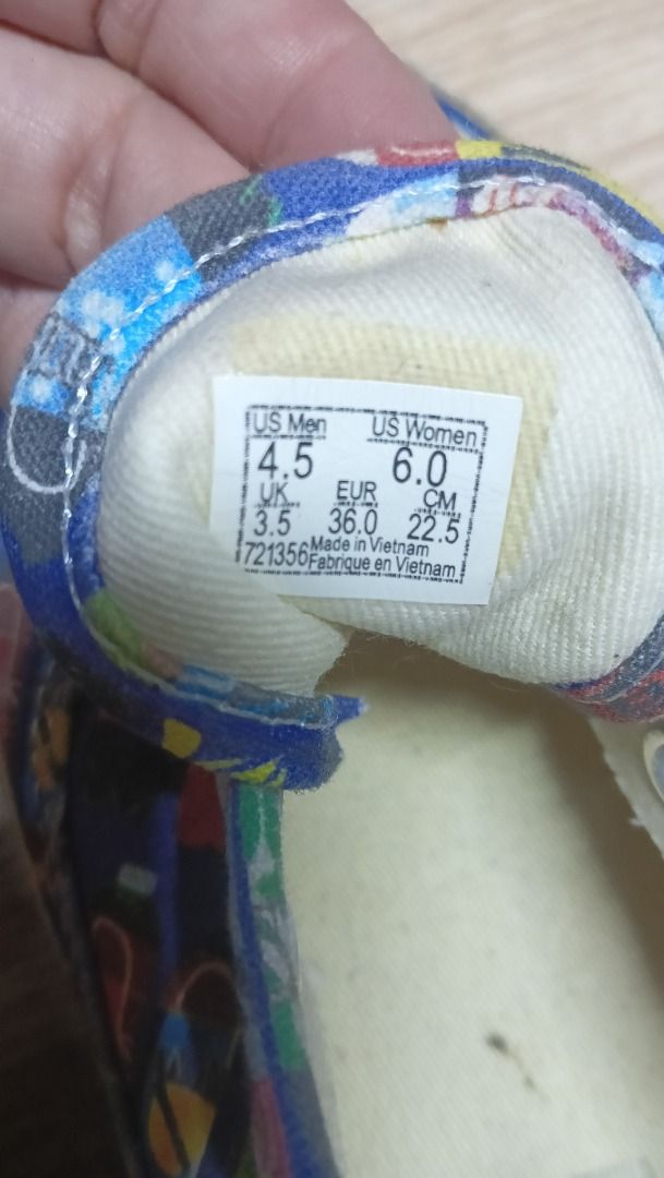 VANS (Category: Sneakers & Footwear) located in Caloocan City. Submitted by shayra012 (Listing ID 1461013872, Image 3). Description: .