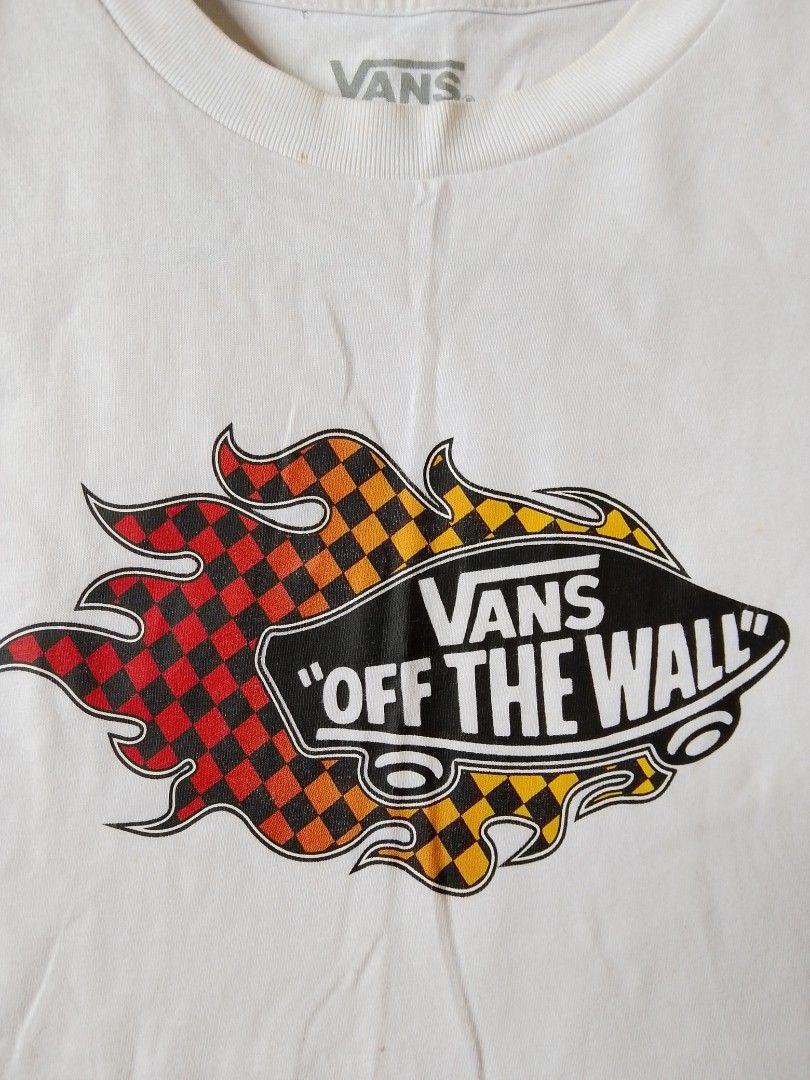 VANS flame youth •made in georgia (Category: Tshirts & Polo Shirts ) located in Batangas. Submitted by 68.thrifts (Listing ID 1461002837, Image 2). Description: size: 16.5 x 24 color rate: 8/10 📌 need wash.