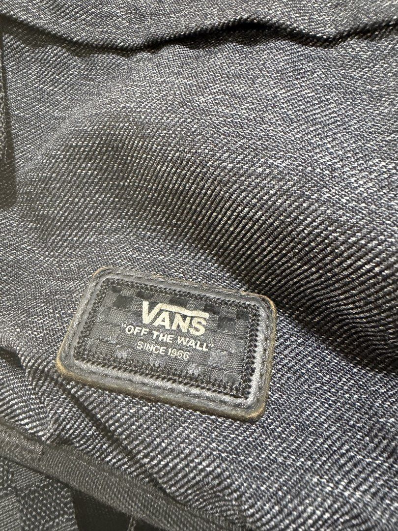 Vans "Off The Wall" Backpack - Grey Checkerboard (Category: Backpacks) located in Calamba. Submitted by ealectrice27 (Listing ID 1460971915, Image 2). Description: .