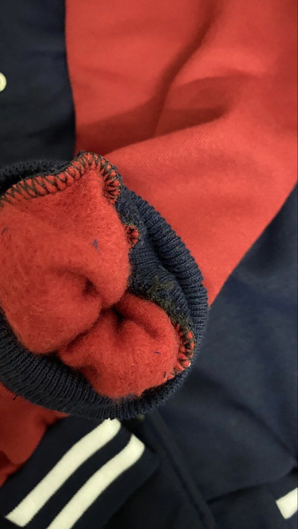 Varsity Jacket (Category: Coats, Jackets and Outerwear) located in Bangi. Submitted by yanadrobe (Listing ID 1460949608, Image 3). Description: - Unisex - Fit size S-M - Navy-red color - Never used .