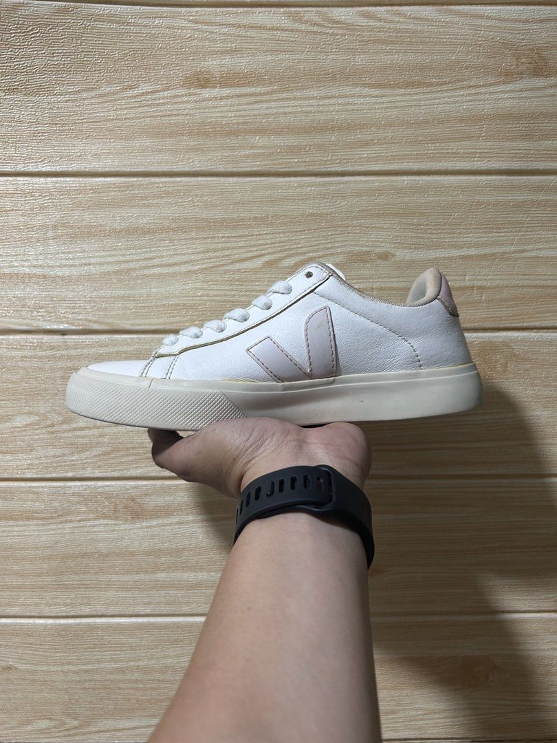 Veja Campo (Category: Sneakers) located in Butuan. Submitted by selected.kicks (Listing ID 1460925295, Image 3). Description: Veja Campo Leather Size 6 | 37 | 23 cm - authentic 💯 - used pair, no box. - scratches & sign of usage.