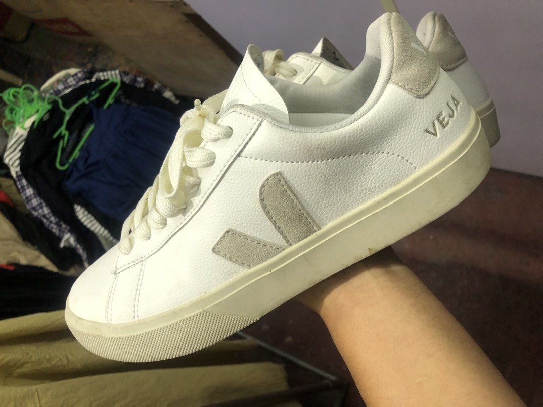 Veja Campo Sneakers White Leather (Category: Sneakers) located in Cavite. Submitted by thriftkicks3 (Listing ID 1460995009, Image 3). Description: - Classic white Veja Campo sneakers - us 10 , 44 , 28 cm - Made with leather and suede accents - Features the iconic V logo on the side - VEJA branding on the heel tab - White laces - Durable rubber soles - Ideal for everyday wear.