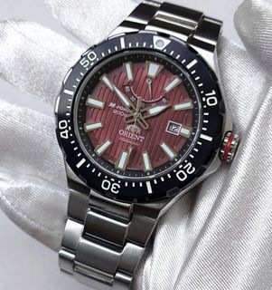 (Category: ) located in . Submitted by thewatchshoppe (Listing ID 1341133741, Image 1). Description: .