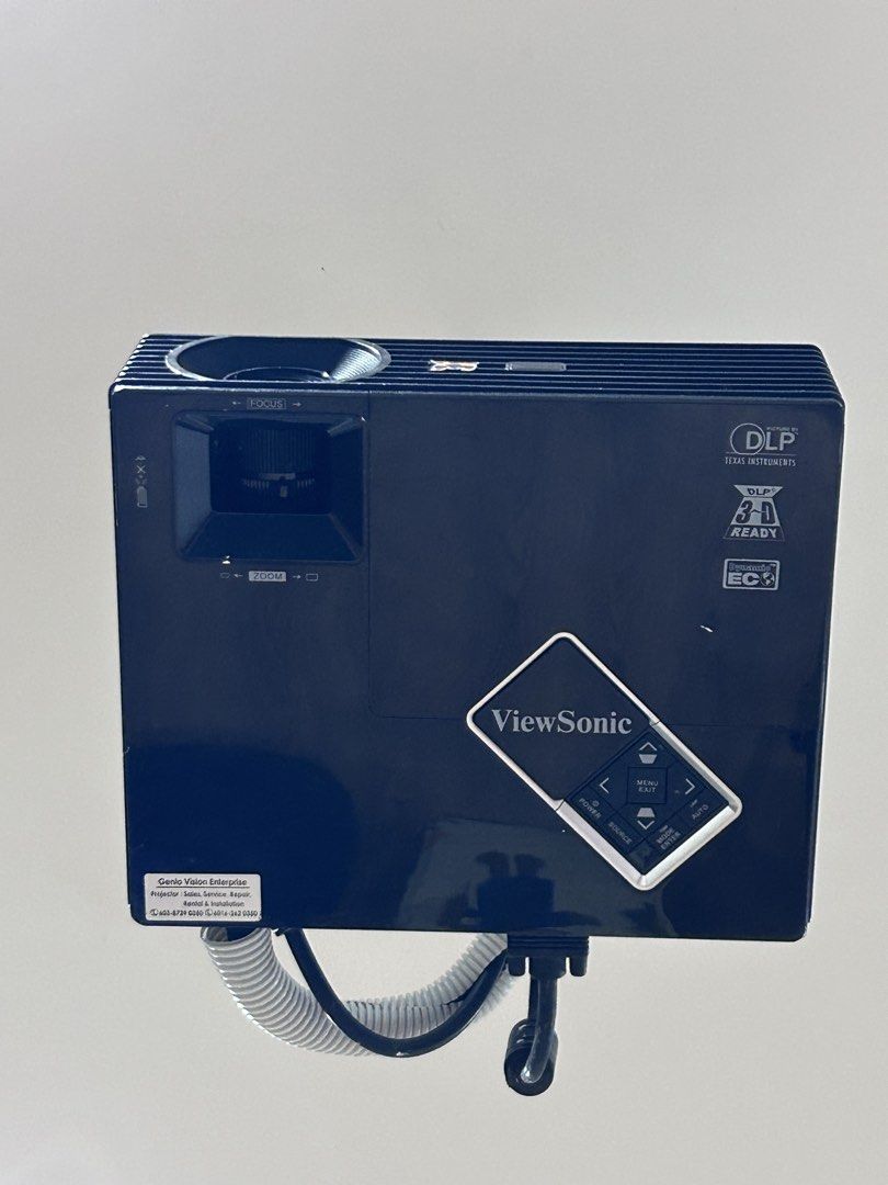 Viewsonic Projector (Category: Office & Business Technology) located in Kuala Lumpur. Submitted by doc.enar (Listing ID 1461003795, Image 1). Description: - Brand: ViewSonic - Type: Projector - Color: Black - Technology: DLP, 3D Ready - Features: Focus and Zoom adjustment, includes remote control - Condition: Good, pre-owned.