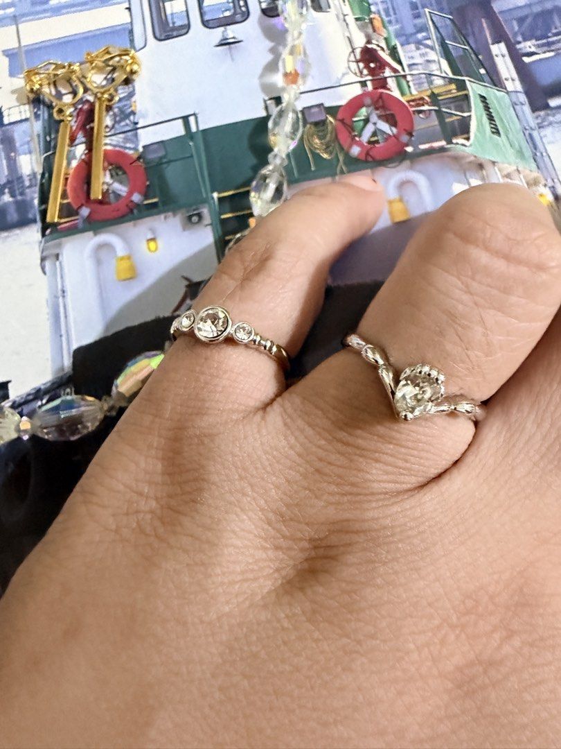Vintage accessories (Category: Necklaces) located in Pasig City. Submitted by smartshopping.ph (Listing ID 1461075010, Image 2). Description: 1. Bezel-Set Three-Stone Gold-tone Ring (Size 6)— 400 php 2. Pear-Cut Chevron Silver-tone Ring (Size 7.5)- 600 php 3. Aurora Borealis Crystal Necklace. It features alternating graduated faceted bicone and oval crystals. The specialized “Aurora Borealis” finish—invented by Swarovski in 1956—gives the glass a