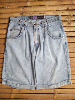 (Category: ) located in . Submitted by ingsikthrifting (Listing ID 1460928478, Image 1). Description: .