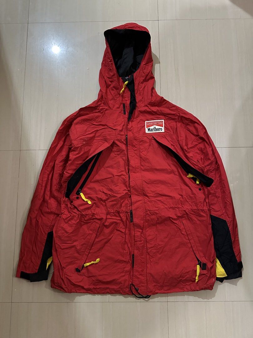 Vintage Marlboro (Category: Coats, Jackets and Outerwear) located in Alitagtag. Submitted by bhthrift_30 (Listing ID 1461052637, Image 2). Description: Vintage Marlbor Size XL Needwash 2500+sf.