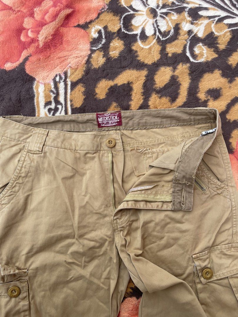 VINTAGE MATCHSTICK CARGO PANTS 🤎 (Category: Jeans) located in Manila. Submitted by aikyy_ (Listing ID 1460922184, Image 3). Description: • Authentic Matchstick • Khaki/beige color • Multi-pocket cargo design • Adjustable drawstring hem • Utility / Y2K / streetwear style • No major • See photos for actual condition.