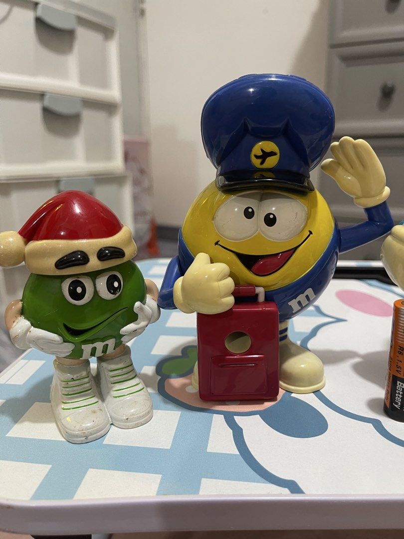 vintage M&M’s figures (Category: Vintage Collectibles) located in Cabiao. Submitted by imeon13 (Listing ID 1460922150, Image 2). Description: .