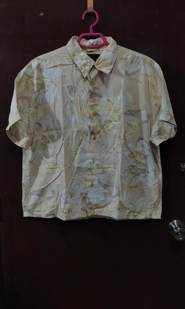 VINTAGE POLO CROPPED (Category: Tshirts & Polo Shirts ) located in Manila. Submitted by friperie. (Listing ID 1461024288, Image 1). Description: Disclaimer: Product Color May Slightly Vary Due to Photographic Lighting Sources or Your Monitor Settings Dm for other pictures or details..