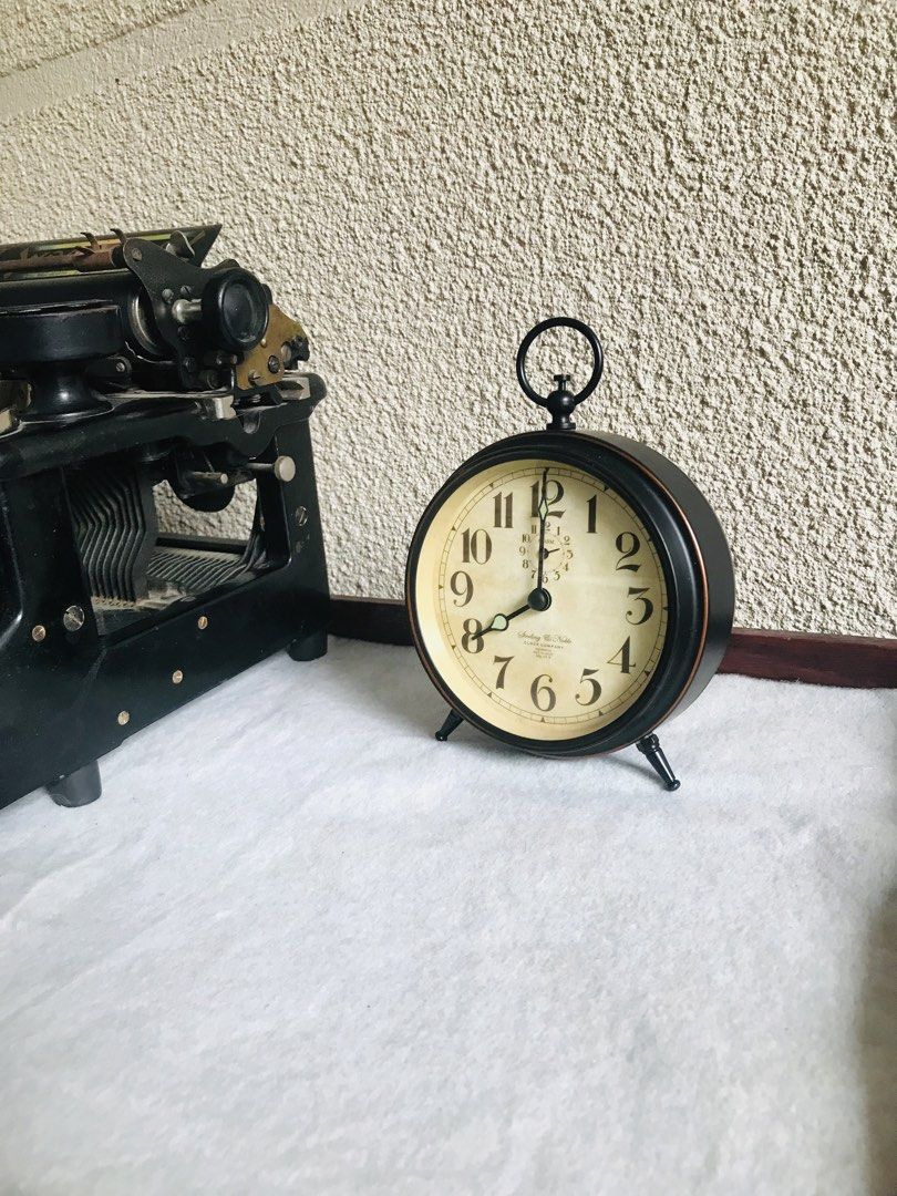 Vintage Sterling & Noble Alarm clock (Category: Clocks) located in Quezon City. Submitted by regiegeorg77224 (Listing ID 1460951634, Image 1). Description: Vintage design Alarm clock Untested QC area Lalamove Bank transfer.