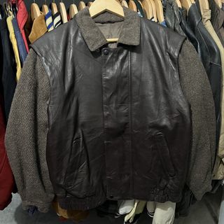 (Category: ) located in . Submitted by itsvintageclothing (Listing ID 1461009277, Image 1). Description: .