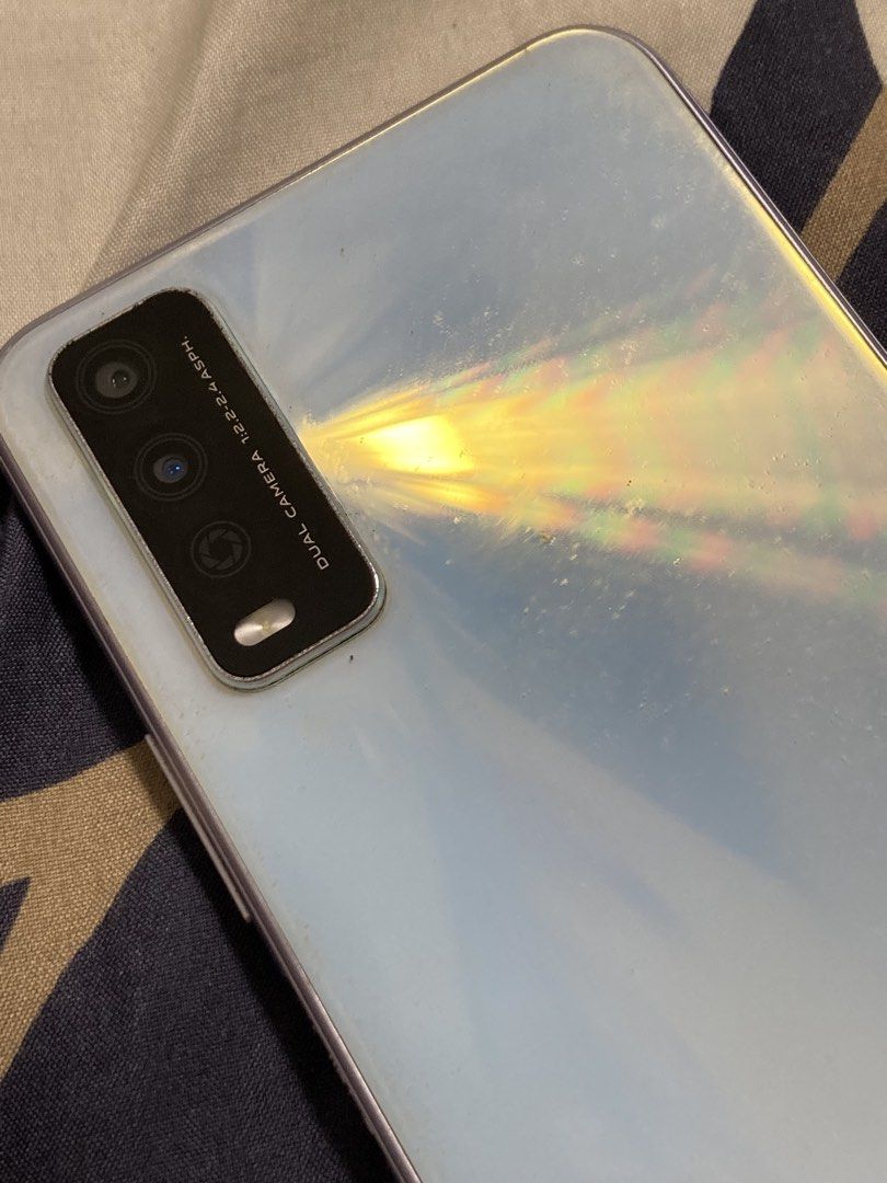 VIVO Y20 (Category: Vivo) located in Manila. Submitted by itzcln (Listing ID 1460932830, Image 1). Description: VIVO Y20 FOR SALE - WELL USED, BAWAL SA MAARTE - ALL WORKING, NO ISSUE SA SPECS & BUTTONS - MALINAW PA RIN CAMERA - UNLI RESET - MALAKAS SPEAKER - SMOOTH PA DIN HONEST ISSUE: MAY BASAG ‘YUNG IBABA, ASIDE DON WALA NA. ( HINDI NAKAKA APEKTO SA PERFORMANCE NG PHONE KAYA GOODS PA DIN. ) INCLUSION : WALA. UNIT LANG. LOCATION : GENERAL TRIAS 