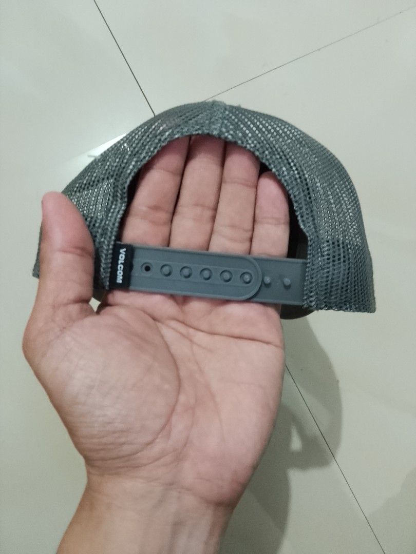Volcom caps (Category: Announcements) located in Cavite. Submitted by unlimited.caps (Listing ID 1461057708, Image 2). Description: .