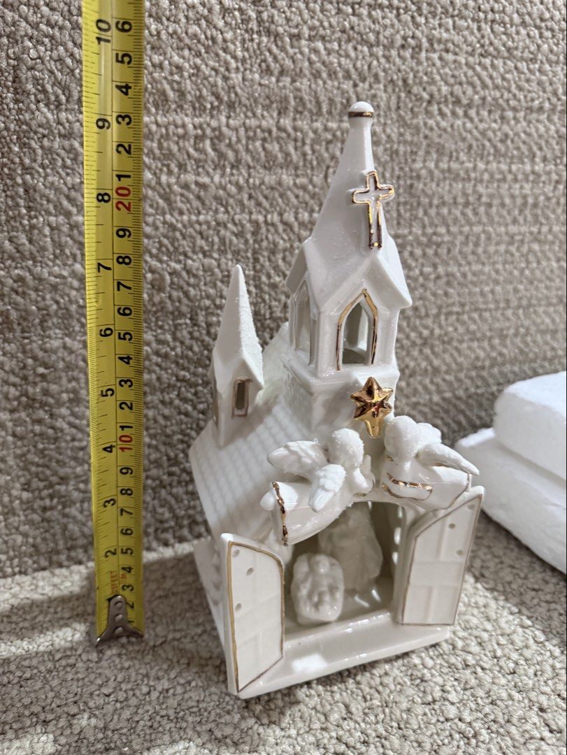 White Glazed Nativity Scene (Category: Other Home Decor) located in Davao. Submitted by riccirici (Listing ID 1460923298, Image 2). Description: White Glazed Nativity Scene Bnew No box 1,600 php + shipping cost J&T Bank transfer Gcash.