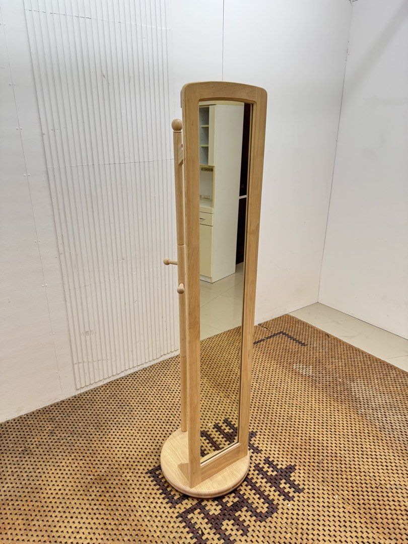 Whole body mirror (Category: Mirrors) located in Quezon City. Submitted by matetdevis13 (Listing ID 1460974660, Image 3). Description: Wooden Whole Rotating Body Mirror with Bag and Coat Hanger Price: 5,500 L17.5 x W17.5 x H67.5 In good condition Code MJS20-OJ91.