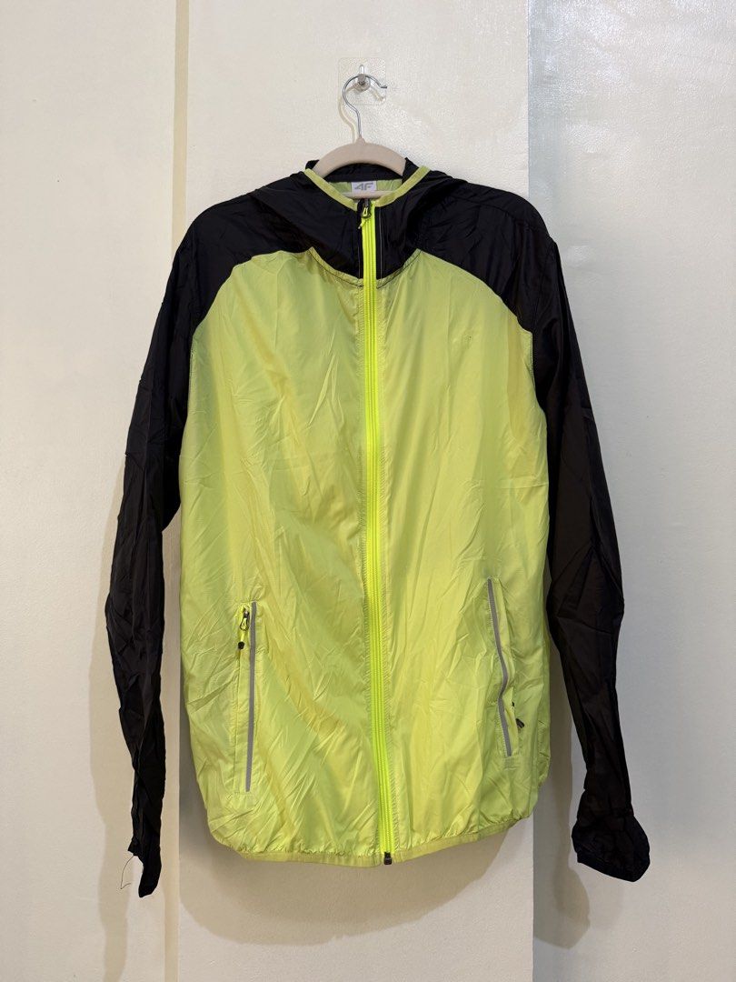 Windbreaker Jacket (Category: Activewear) located in Cagayan de Oro. Submitted by soidee (Listing ID 1461077872, Image 2). Description: .