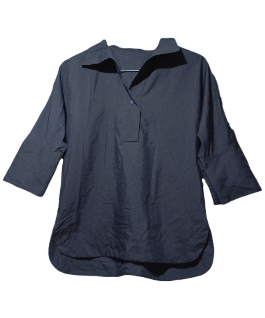 Women's Navy Split Neck Quarter Sleeve Lyocell Blend Modern Elevated Basic Top| SIZE: S-M (Category: Blouses) located in Rizal. Submitted by kakaibafinds (Listing ID 1460940105, Image 2). Description: SIZE: S on tags but can fit up to M BUST:44 inches circumference SLEEVES: 22 inches ( Extended) ARM HOLES:8 " Width,16" Circum LENGTH:27 inches FABRIC COMPO: 70% Lyocell,30% Polyester MEASUREMENTS :are based on tape measure and not the tags. FREE SH