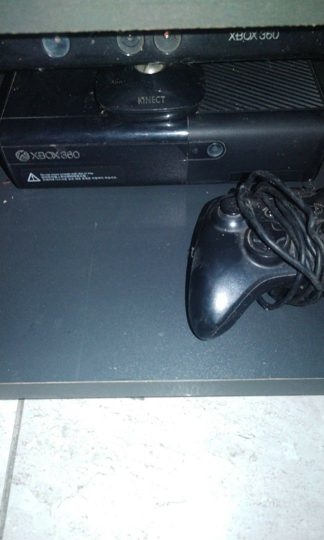 Xbox 360 with 12 games (Category: Xbox) located in Manila. Submitted by kaiiiidhdu (Listing ID 1461056685, Image 2). Description: .