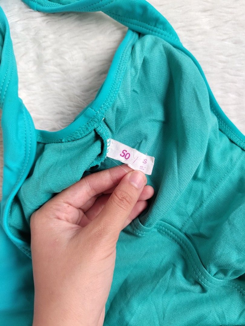 (XS-S) SO Swim (Category: Bikinis & Swimsuits) located in Paranaque City. Submitted by closetbykimkirsten (Listing ID 1460988766, Image 3). Description: 🎀Good Condition 🎀 ✨Brand: SO ⚡Padded (ISSUE: minimal color transfer) 🪷Size: XS-Small 💸Price: P200 (Non Negotiable) ♦️All Items are PRELOVED in good condition. ♦️Please do manage your expectations. ♦️WASH before USE ♦️BUY at your own RISK 🔥NO RETURN NO EXCHANGE POLICY🔥 ⛔BOGUS BUYER/JOY RESER