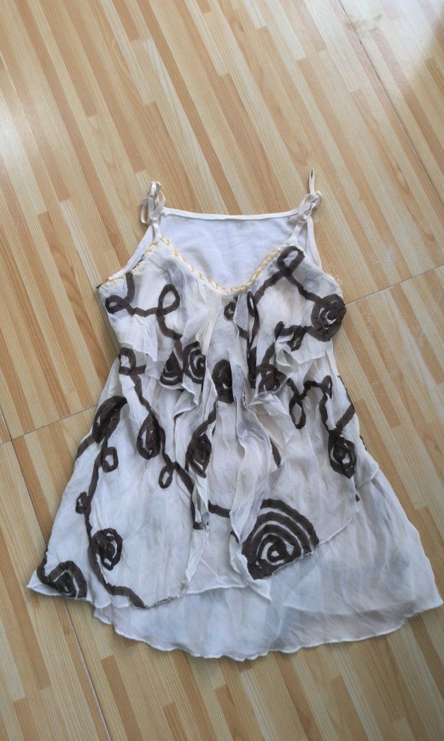 Y2k fairy tops (Category: Others Tops) located in Argao. Submitted by royalowl-888 (Listing ID 1460964482, Image 1). Description: y2k fairy tops pwedi nyo pang rework cuttags width 14 length 22-23 excellent condition location visayas.