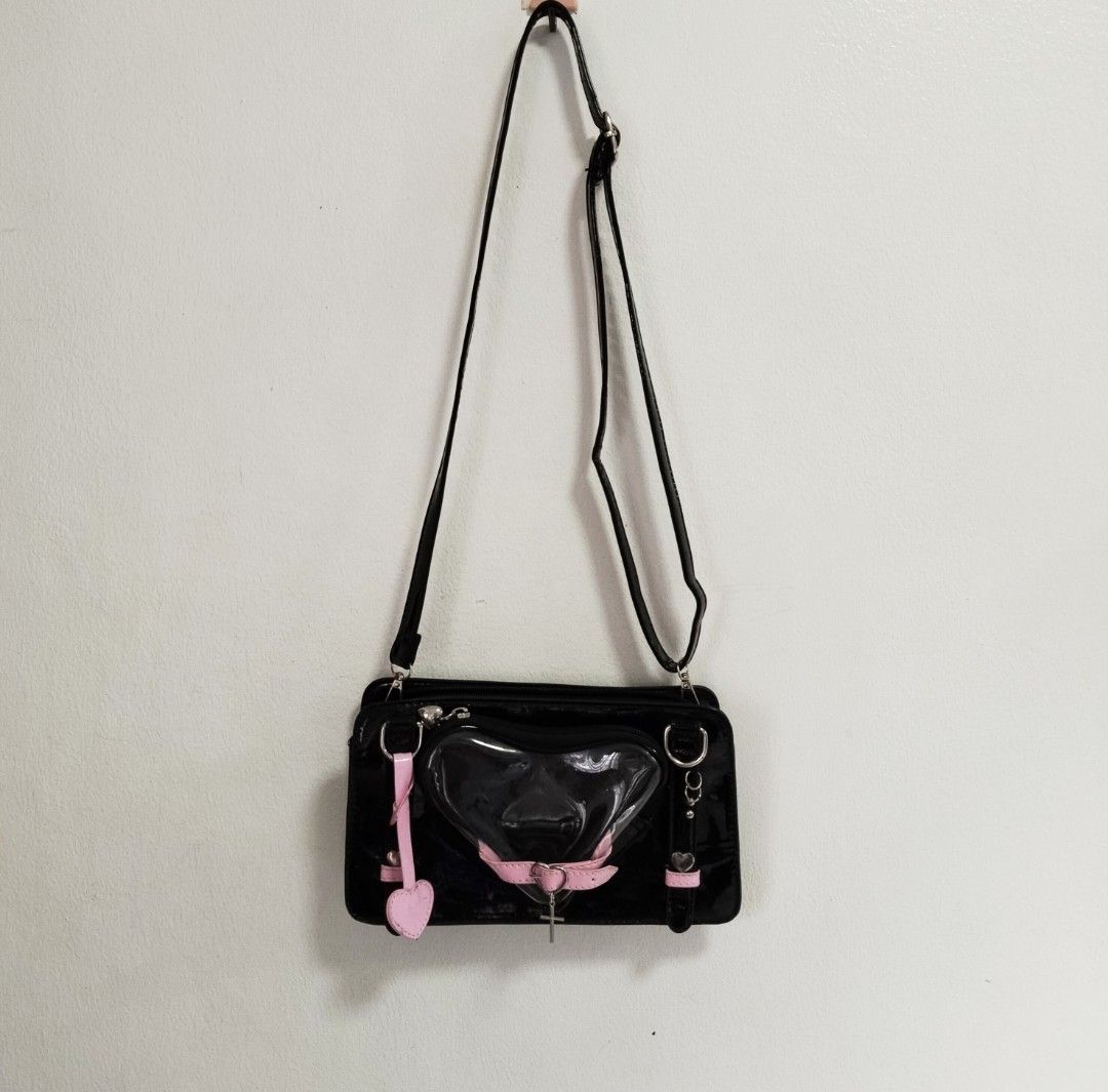 Y2K Gothic Harajuku Shoulder Bag (Category: Shoulder Bags) located in Pateros City. Submitted by blashjunks.y2k (Listing ID 1460927845, Image 2). Description: Y2K GOTHIC HARAJUKU SHOULDER BAG 350PHP MSG US.