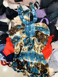(Category: ) located in . Submitted by leans_closet (Listing ID 1461066626, Image 1). Description: .
