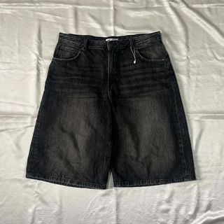 (Category: ) located in . Submitted by thriftxstop (Listing ID 1461056333, Image 1). Description: .