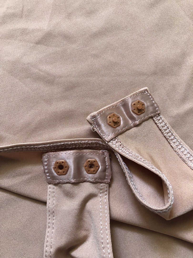 ZARA bodysuit (Category: Others Tops) located in Santa Rosa. Submitted by eceldg05 (Listing ID 1460930781, Image 3). Description: ZARA BODYSUIT SMALL on tag Fit xs to small NO PADSLOT LIKE NEW 📌FIX price.