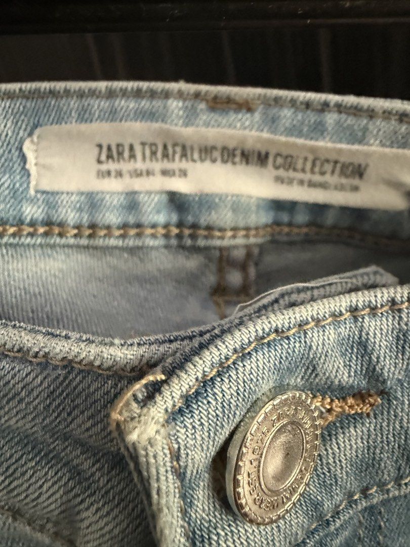Zara denim jeans light wash (Category: Jeans) located in Manila. Submitted by thekidshop (Listing ID 1461036219, Image 2). Description: .