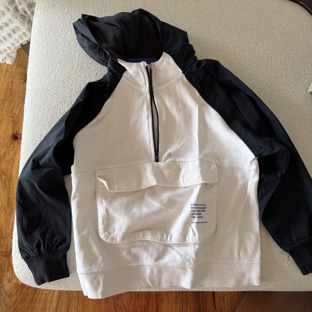 Zara hoodie (Category: Babies & Kids Fashion) located in Quezon City. Submitted by shyllemercado (Listing ID 1460931284, Image 1). Description: .