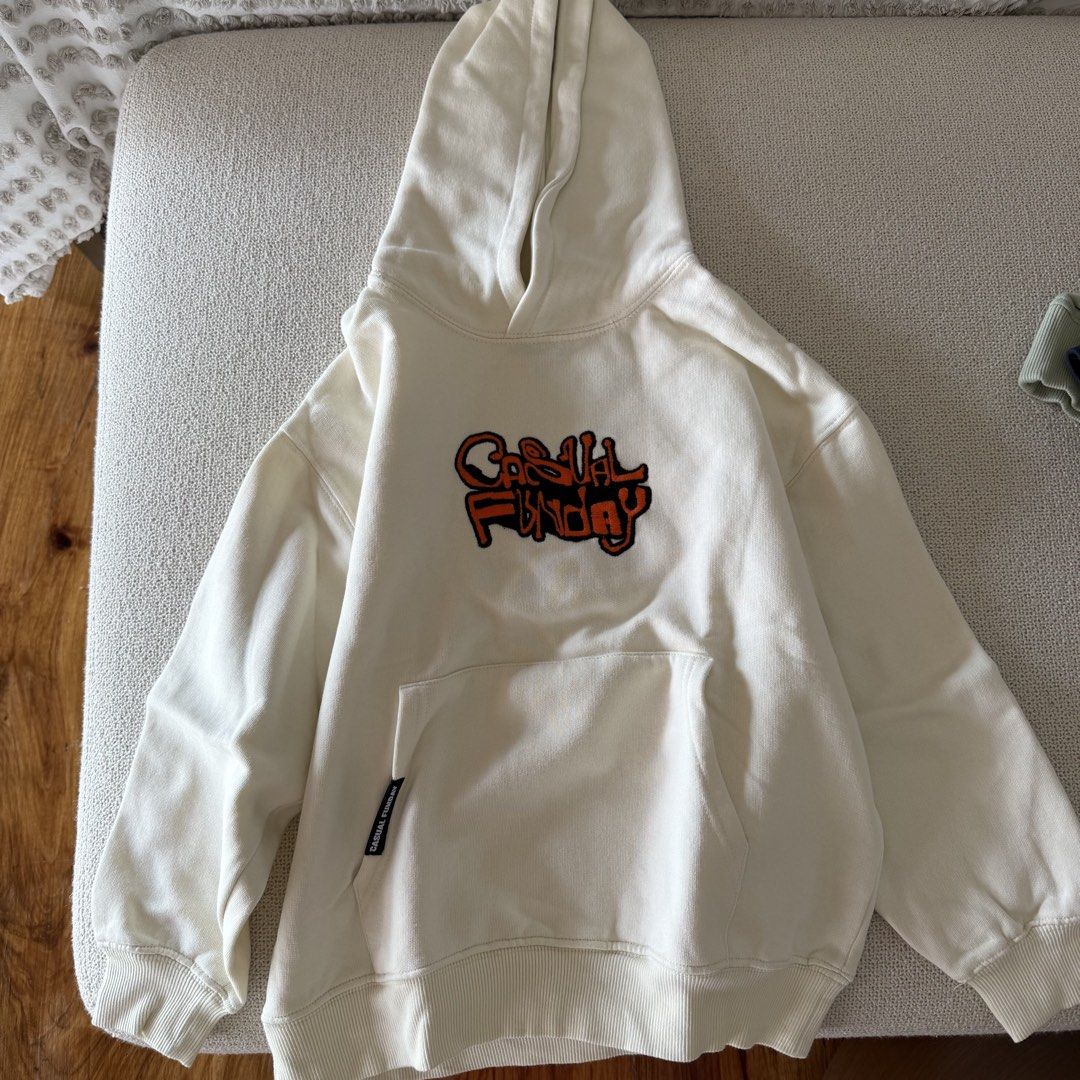 Zara hoodie (Category: Babies & Kids Fashion) located in Quezon City. Submitted by shyllemercado (Listing ID 1460932709, Image 1). Description: .