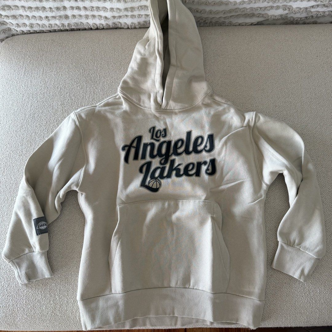 Zara NBA hoodie (Category: Babies & Kids Fashion) located in Quezon City. Submitted by shyllemercado (Listing ID 1460933671, Image 1). Description: .