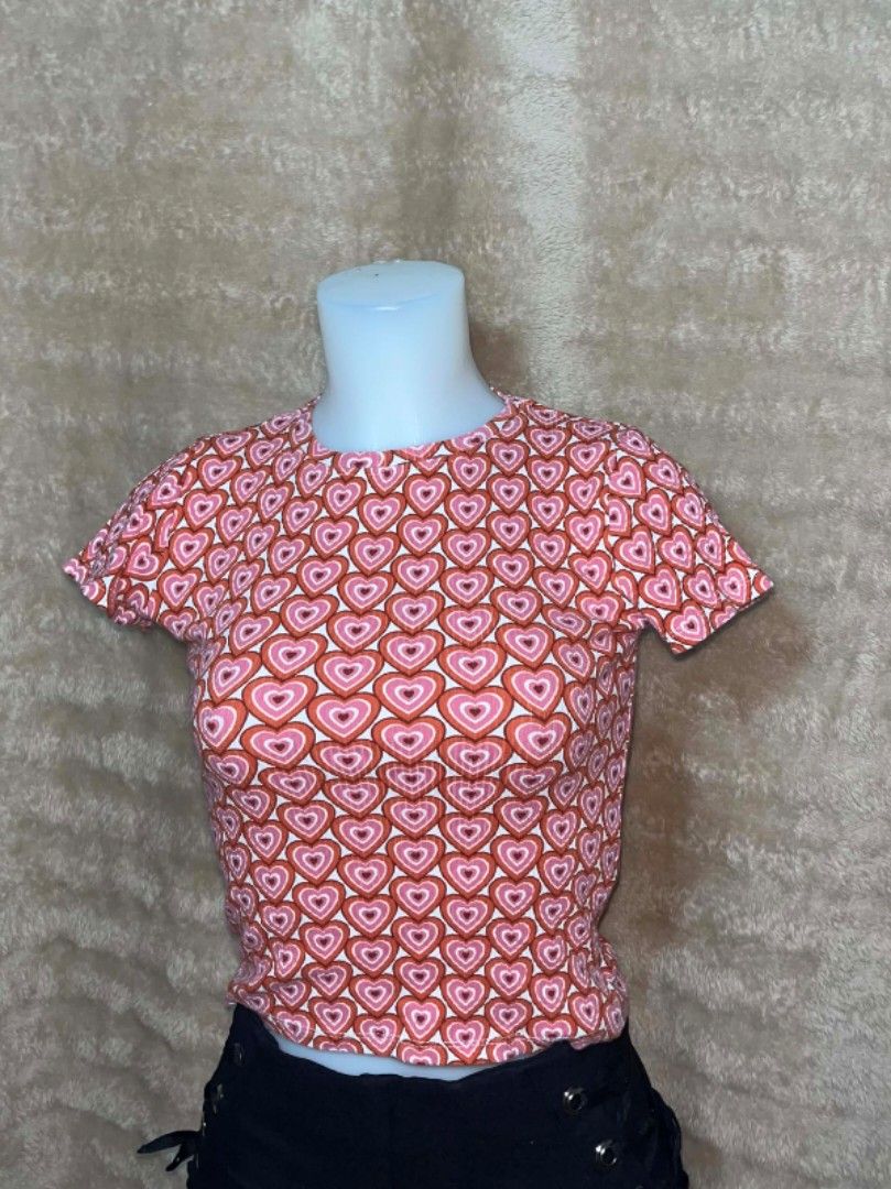 ZARA Shirt (Category: Shirts) located in Manila. Submitted by sulitfindsss (Listing ID 1460965804, Image 1). Description: Size: Small - Medium.