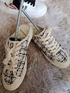 (Category: ) located in . Submitted by mjshoppingretail (Listing ID 1460929265, Image 1). Description: .