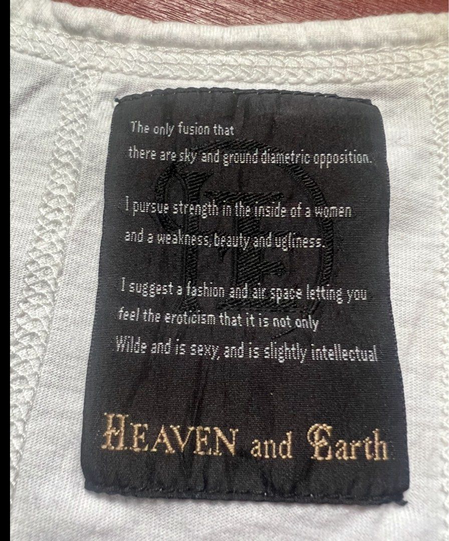 00s heaven and earth (Category: Formal Shirts) located in Lucena. Submitted by netnyahyo (Listing ID 1461158523, Image 3). Description: 00s Heaven And Earth length 26 width 16.