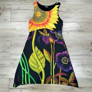 (Category: ) located in . Submitted by VintageNiche (Listing ID 1461240863, Image 1). Description: .