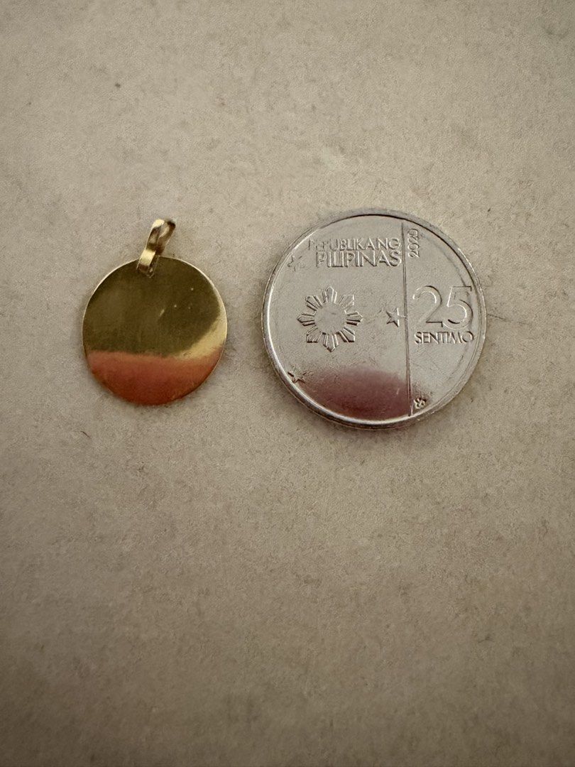 21k Coin Gold Pendant (Category: Necklaces) located in Pasay City. Submitted by adamclarence (Listing ID 1461166774, Image 2). Description: .82g Pendant only chain not included.