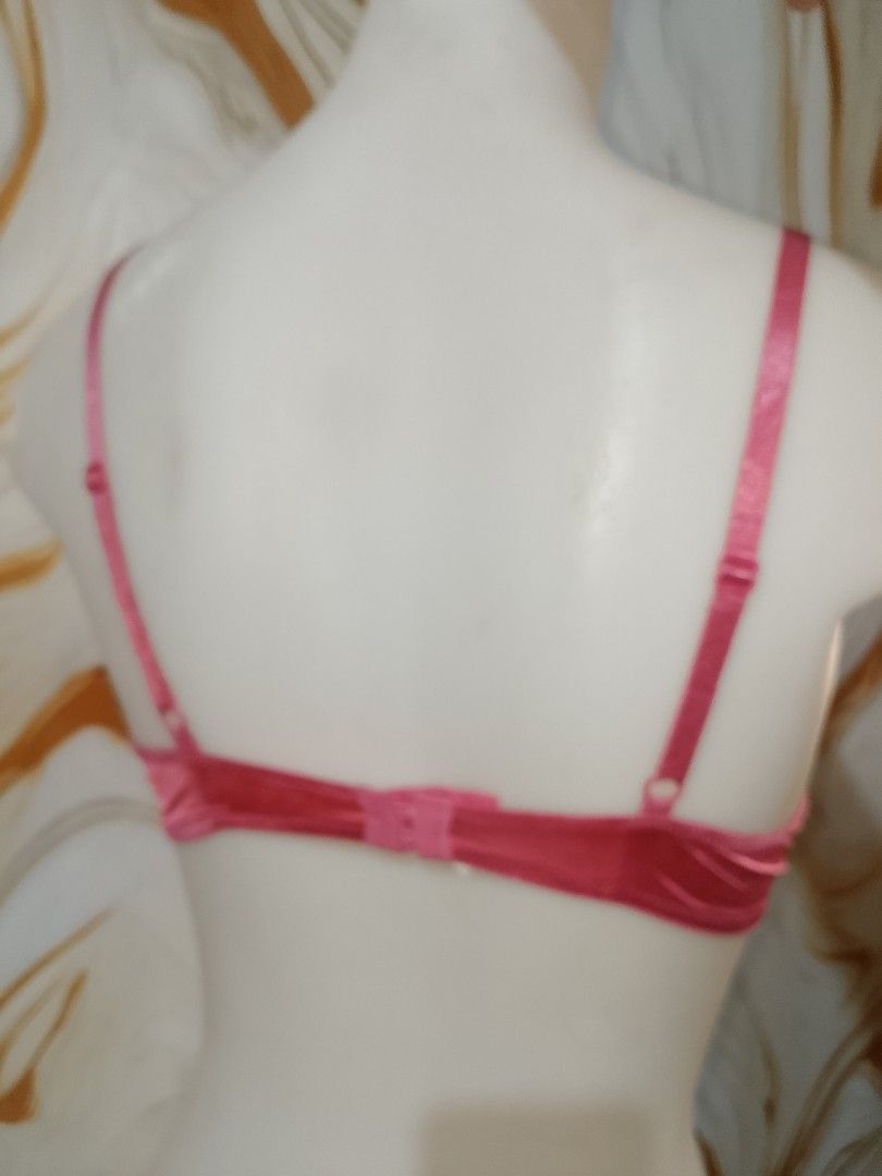36b GeorgevPink Push-Up Bra (Category: Undergarments & Loungewear) located in Manila. Submitted by truecrystal-1407 (Listing ID 1461281161, Image 2). Description: - Pretty pink push-up bra - Smooth, shiny fabric - Adjustable straps and back closure - Provides excellent support and lift - Comfortable fit for everyday or special occasions.